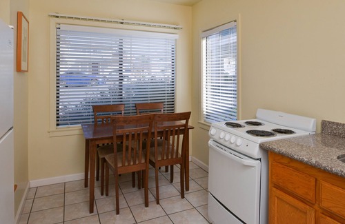 Downtown Hotel | Edgewater Inn And Suites