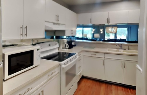 Panama City Beach Condo | Edgewater Villa #1913 | Beach Access, Pools, & Golf!