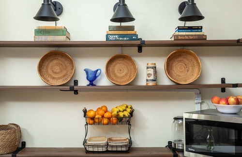 Luray Apartment | Edgy & Sultry w/1930s Flair & Timeless Luxuries