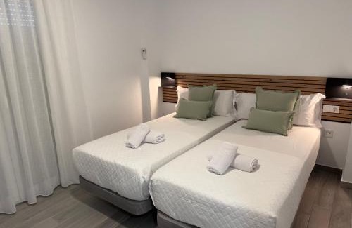 Bailen-Miraflores Apartment | EDIFICIO La Botica de Enrique