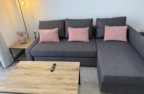 Bailen-Miraflores Apartment | EDIFICIO La Botica de Enrique