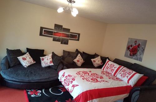 Slateford Apartment | Edinburgh City Deluxe Apartment