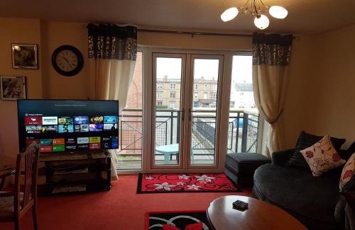 Slateford Apartment | Edinburgh City Deluxe Apartment