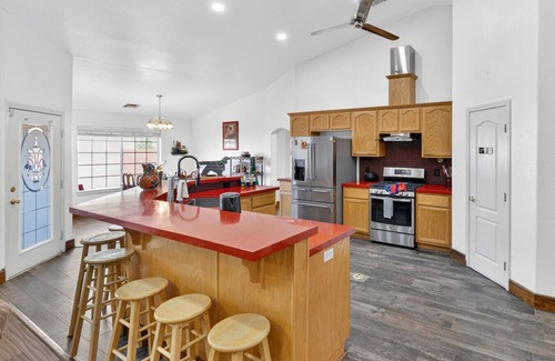 Pahrump Apartment | Edit P21070 - Katie Ln @ Pahrump