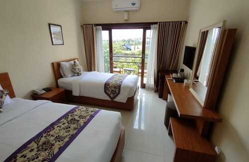 Abiansemal House | Edotel Greenland Hotel