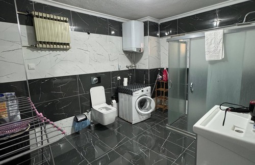 Ayvalik Hotel | EDWIN CAFE BAR PANSIYON