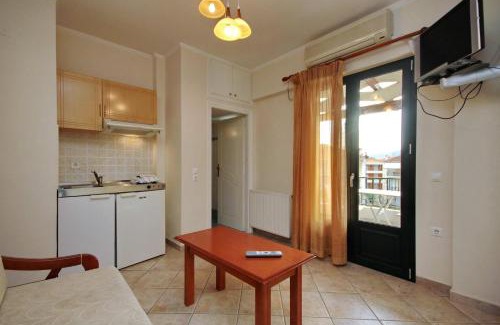 Paralio Astros Apartment | Efi's studios