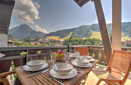 Morzine Apartment | Egralets is spacious and comfortable self-catered apartment in a great location