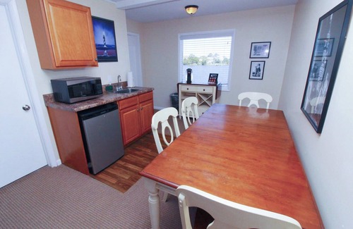 Nags Head Apartment | Egret Escape 2 Queen Deluxe Fin N Feather
