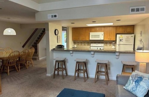 Summerwind Villas House | Egret’s Pointe Townhouse Sleeps 9 Amenities & POOLS included. GOLF CART