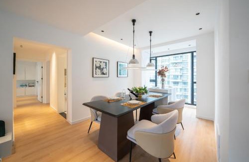 Huangpu Apartment | EHUB - Super Luxury Apt at the Bund Area with Big Balcony, Surrounded by Shopping & Dining