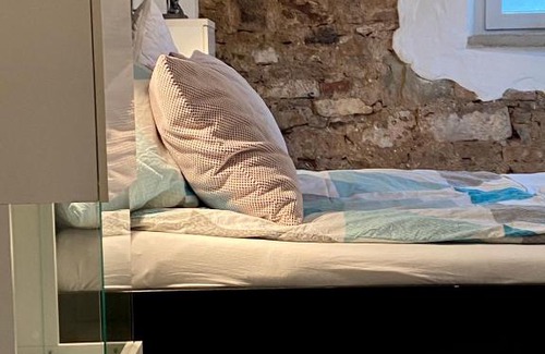 Schmidtheim Apartment | Eifelstein, Apartment mit Whirlpool und Ofen