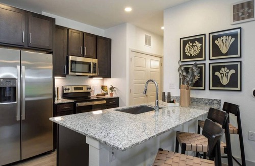 Austin Apartment | EightyOne10 1BD 8 - One Bedroom Apartment, Sleeps 2