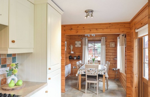 Menai Bridge Cottage | EIRIANFA, character holiday cottage, with open fire in Menai Bridge