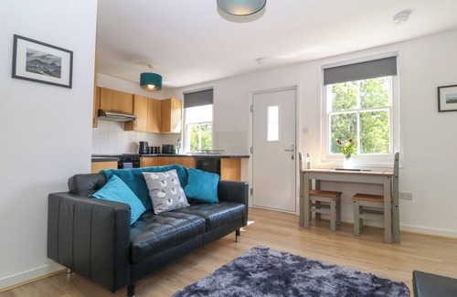Abergele Cottage | EIRIANFA, romantic, character holiday cottage in Llanrwst