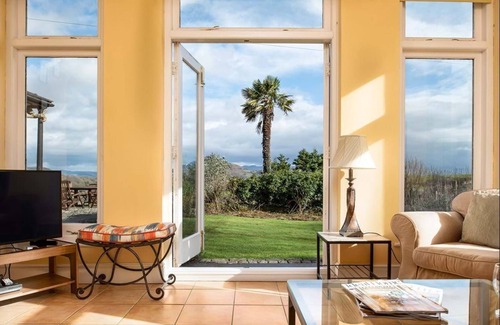 Pentrefelin Cottage | Eisteddfa - sleeps 10 guests in 5 bedrooms
