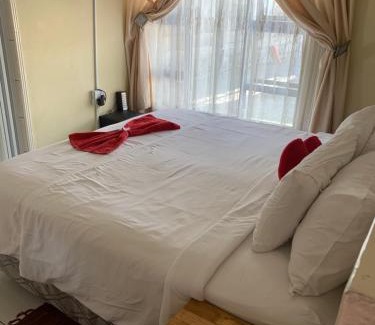 Vanderbijlpark Bed & Breakfast | Ekaya Palace Guest House