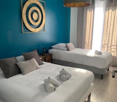 Billere Apartment | Elégant appart avec balcon, Clim et garage
