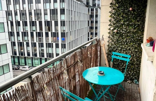 Saint-Ouen Apartment | Elégant, Spacieux & Cosy- Paris à Porte - Au Pied du Metro 14