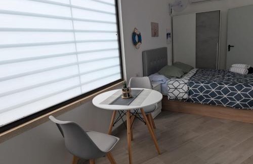 Collblanc y La Torrassa Apartment | El Barco Aparta Hotel