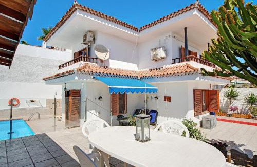 Arguineguin Ski Chalet | El Dorado