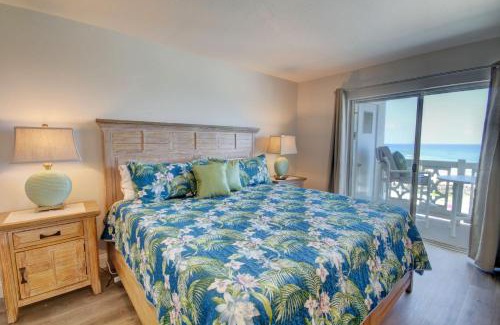 Fort Walton Beach House | El Matador 457 - Gulf front with beautiful views of the Gulf and pool