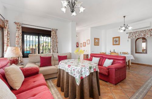 Comares Ski Chalet | El Mirador del Abuelo