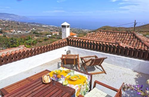 Villa de Mazo House | El Molino