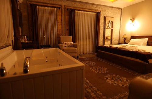 Uchisar Hotel | El Nazar Stone Suite