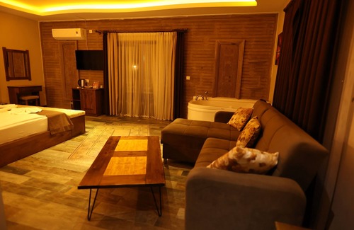 Uchisar Hotel | El Nazar Stone Suite