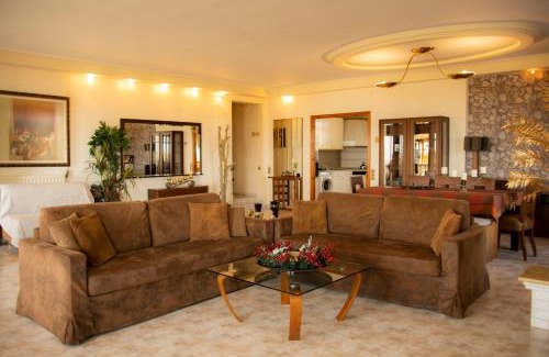 Agia Triada House | El Paraiso Premium
