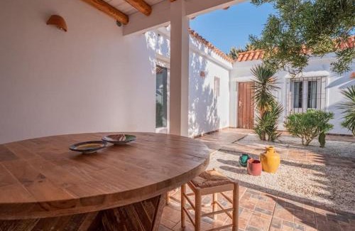 Pujaire House | El patio del Fraile