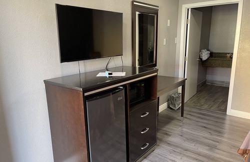 Del Aire Hotel | El Segundo Inn
