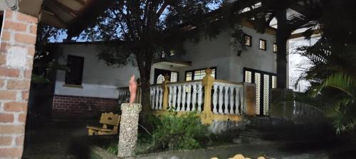 Soacha Villa | El susurro del agua casa blanca exclusiva natural