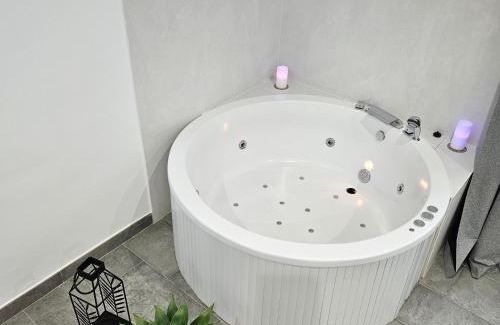 Toledo City Center Apartment | El susurro del tajo. El rio