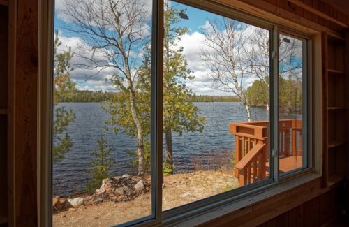 Orr Cabin | Elbow Lake Lodge: Breakwater 3BR/1BA Lakefront Cabin