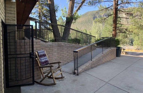 Shadow Mountain Apartment | Elden View Hideaway - quiet street, close to trails