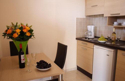 Nikiana Apartment | Eleana Boutique Hotel & Blue Infinity