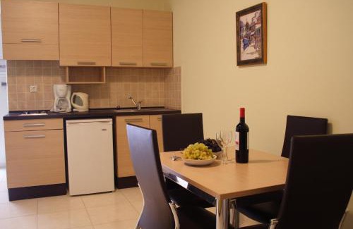 Nikiana Apartment | Eleana Boutique Hotel & Blue Infinity