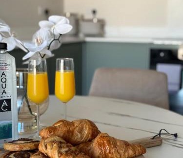 Cardiff City Centre Apartment | Elegant 1 Bed with free parking