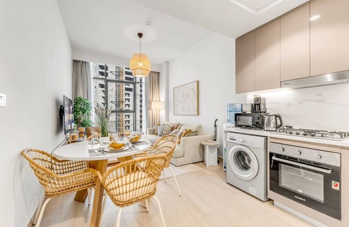 Nad Al Sheba Apartment | Elegant 1-Bedroom Home in Dubai