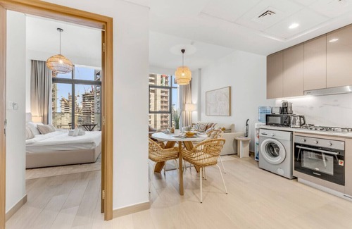 Nad Al Sheba Apartment | Elegant 1-Bedroom Home in Dubai