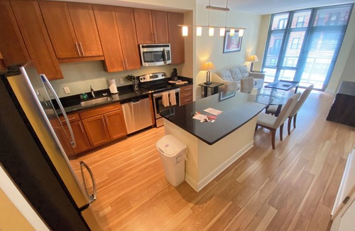Radnor - Fort Myer Heights Apartment | Elegant 1-Bedroom Residence in Arlington with Premium Amenities