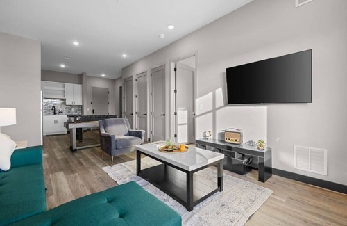 South Nashville Apartment | Elegant 1BR Escape – Perfect Location & Free WiFi