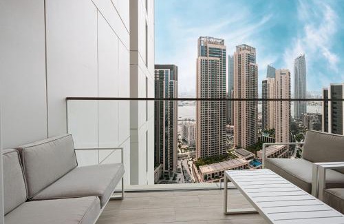 Ras Al Khor Industrial Area Apartment | Elegant 1BR with Skyline View in Creek Harbour