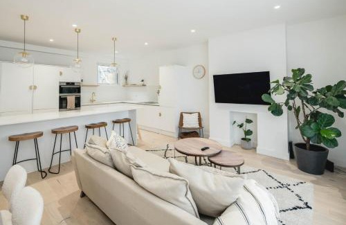 Town Apartment | Elegant 2 Bedroom Apartment in Fulham