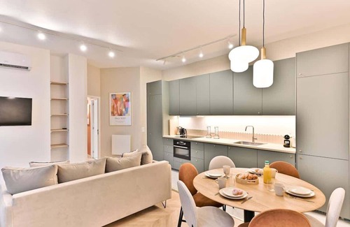 Vivienne Apartment | Elegant 2-bedroom loft in the heart of Paris