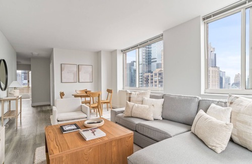 Central New York City Apartment | Elegant 2bed 2bath apt