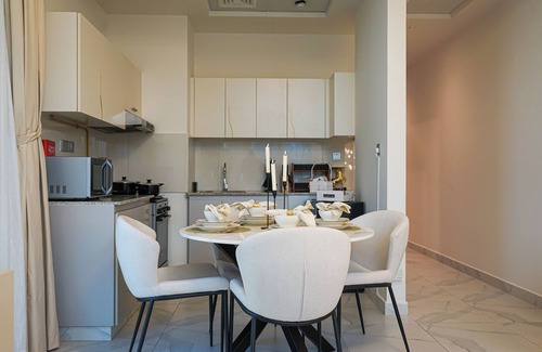 Business Bay Apartment | Elegant 2BR with Burj Khalifa And Lake view