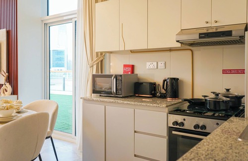 Business Bay Apartment | Elegant 2BR with Burj Khalifa And Lake view